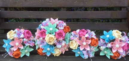 magenta and pink bridal and bridesmaids bouquets